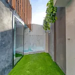House Gallery 10 *