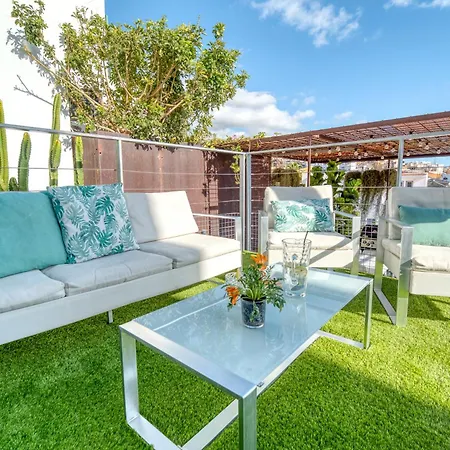 Villa House Gallery 10 *