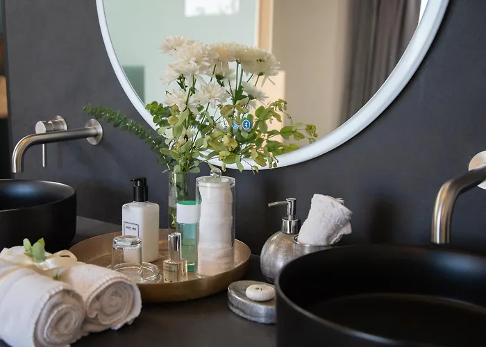 House Gallery 10 Villa