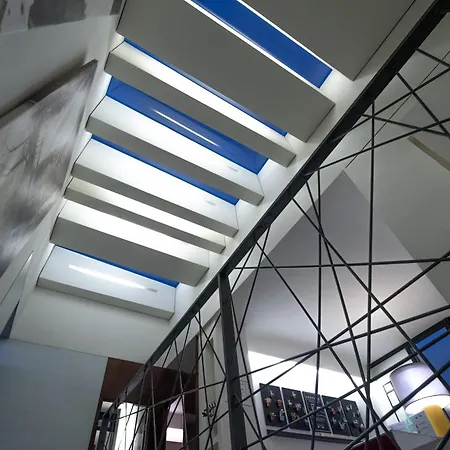 House Gallery 10 فيلة *